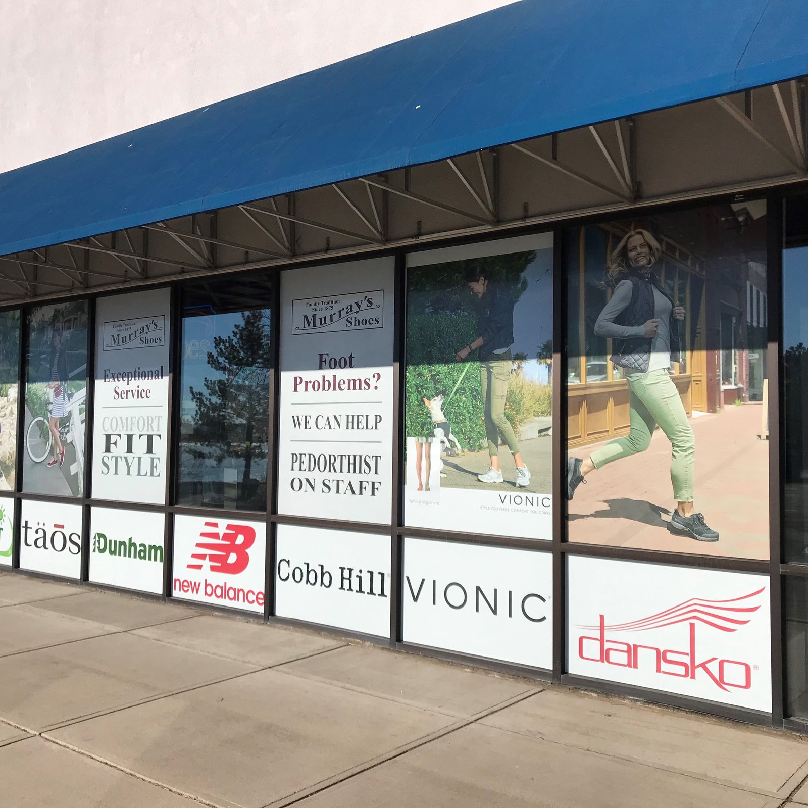 Murray's Shoes Window Graphics
